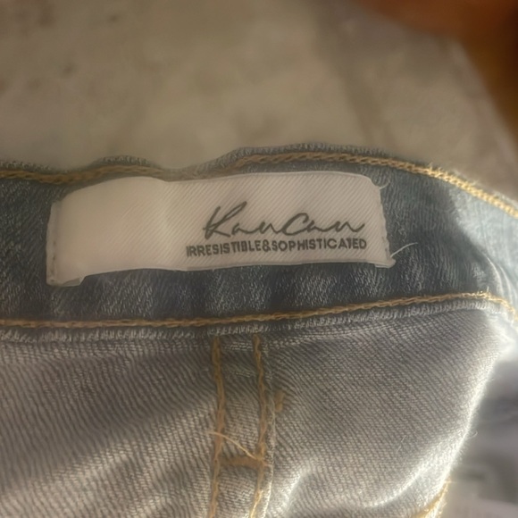 Blue Jeans - Picture 3 of 5